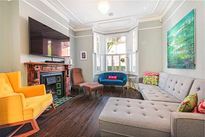 5 Bedroom Terraced House To Rent In Broxash Road, London, SW11