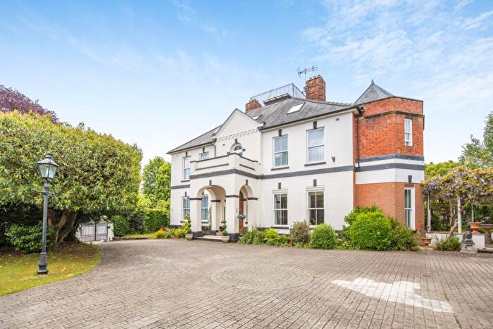 8 Bedroom Detached House To Rent In Church Street Farnham, GU10