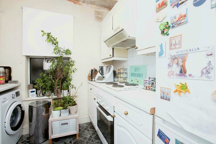 2 Bedroom Apartment To Rent In Seymour Road, E10