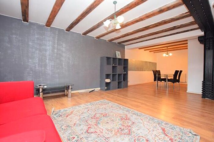 2 Bedroom Apartment To Rent In The Warehouse, Victoria Quays, S2
