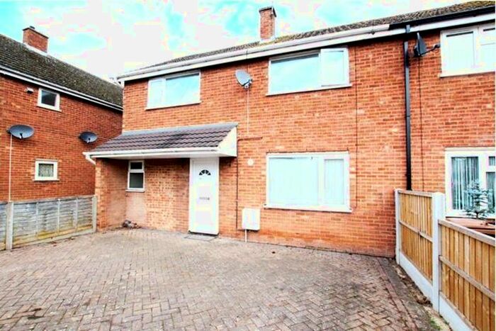 3 Bedroom Semi-Detached House To Rent In Windermere Drive, Warndon, Worcester WR4