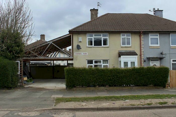 3 Bedroom Semi-Detached House To Rent In Chadwell Road, Leicester, LE3