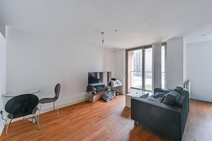 1 Bedroom Flat For Sale In Cornmill Lane, Lewisham, London, SE13