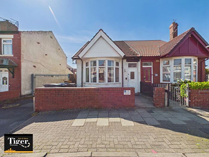 3 Bedroom Semi Detached Bungalow For Sale In Threlfall Road, Blackpool, FY1