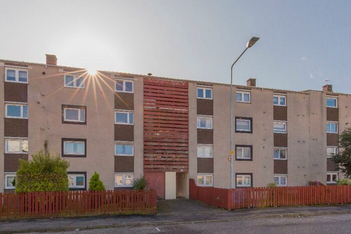 3 Bedroom Flat To Rent In Calder Crescent, Sighthill, Edinburgh, EH11