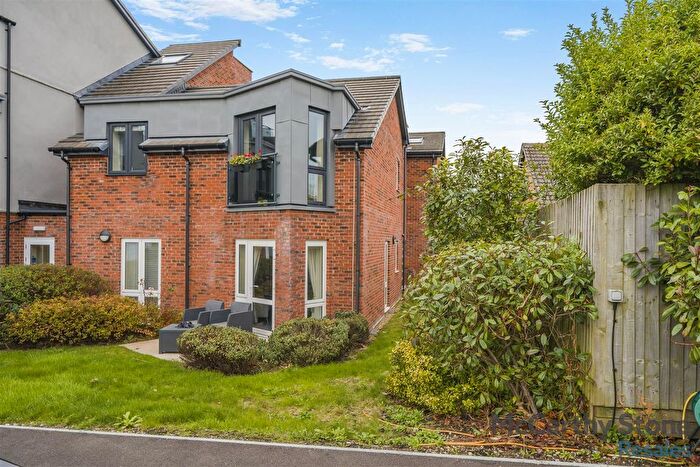 1 Bedroom Flat For Sale In Crocus Court, Station Road, Poulton-Le-Fylde, FY6