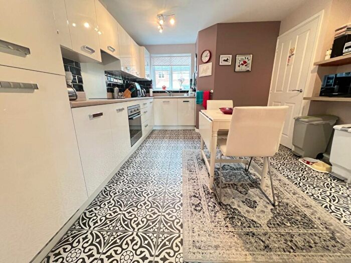 3 Bedroom Town House For Sale In Carlin Close, Bowburn, Durham, DH6