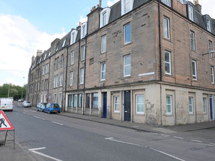 2 Bedroom Flat To Rent In Lower Granton Road, Edinburgh, EH5