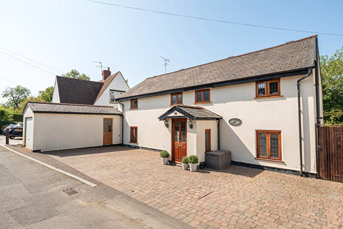 5 Bedroom Detached House To Rent In The Street, West Horsley, KT24