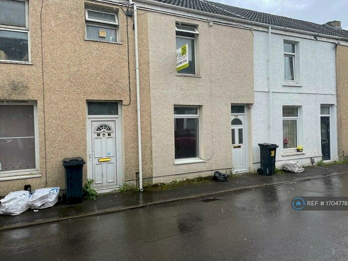 2 Bedroom Terraced House To Rent In King Street, Neath, SA11