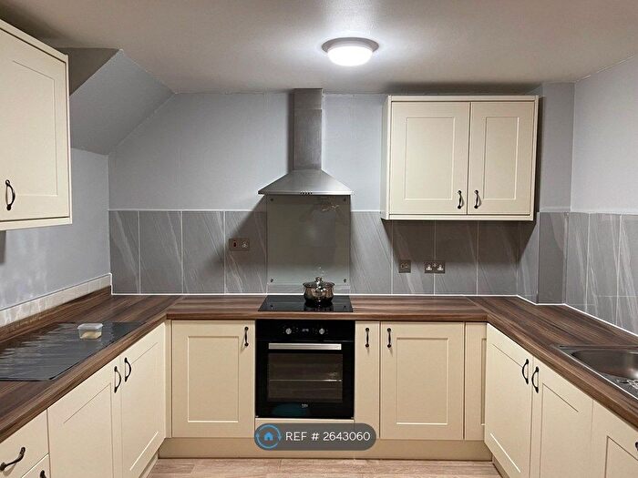 3 Bedroom End Of Terrace House To Rent In Arnett Avenue, Finchampstead, Wokingham, RG40