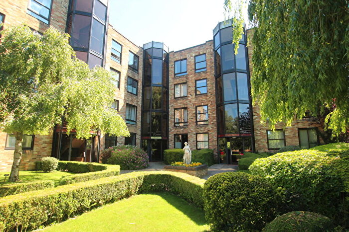 1 Bedroom Apartment To Rent In Manhattan Drive, Cambridge, CB4