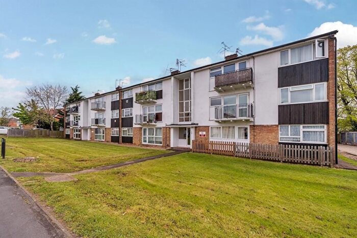 2 Bedroom Flat To Rent In Maidenhead, Null, SL6