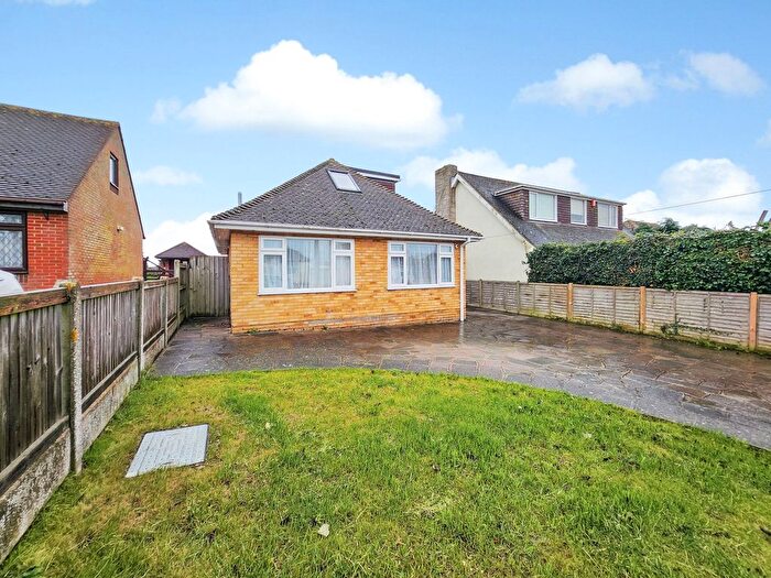 4 Bedroom Detached House For Sale In Sea View Road, Cliffsend, Ramsgate, CT12