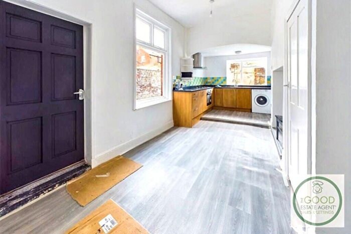 3 Bedroom Terraced House For Sale In Lorne Terrace, Ashbrooke, Sunderland, Tyne And Wear, SR2