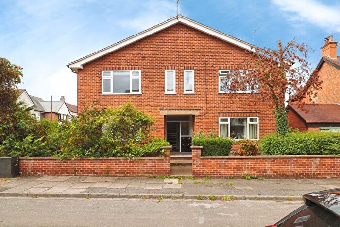 2 Bedroom Flat For Sale In Enfield Street, Beeston, Nottingham, Nottinghamshire, NG9