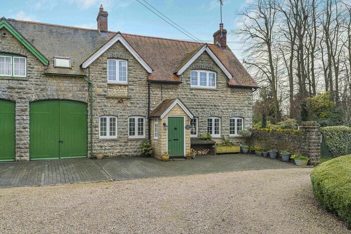 3 Bedroom Semi-Detached House For Sale In Fringford, Bicester, OX27