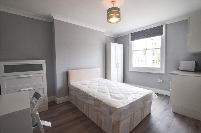 1 Bedroom Parking To Rent In Middleton Road, London, E8