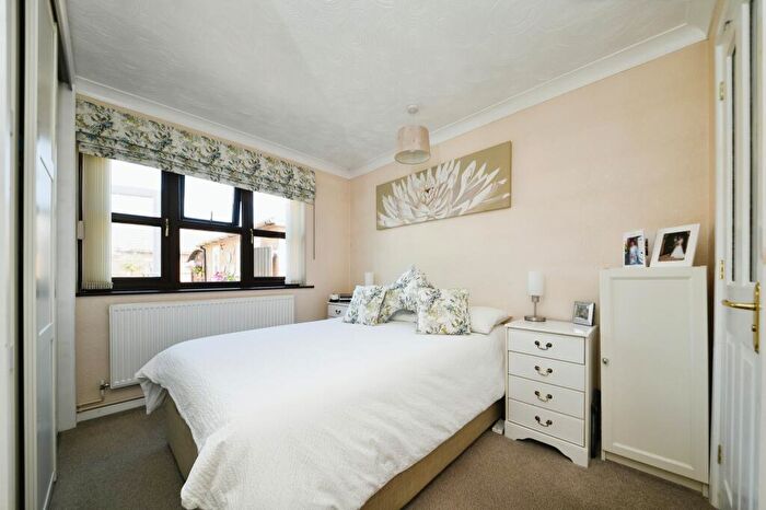 2 Bedroom Bungalow For Sale In Annes Drive, Hunstanton, Norfolk, PE36