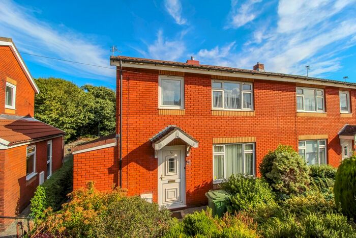 3 Bedroom Property To Rent In Cae Fardre, Church Village, Pontypridd CF38