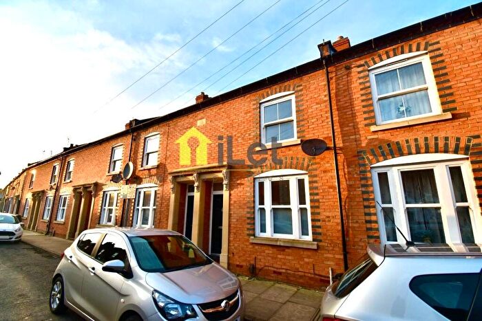 3 Bedroom Terraced House To Rent In Somerset Street, Northampton, NN1