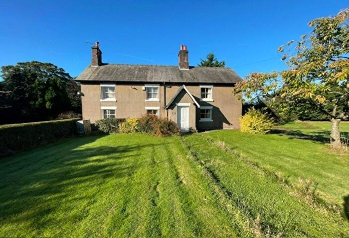 3 Bedroom Detached House For Sale In Lea Lane, PR4