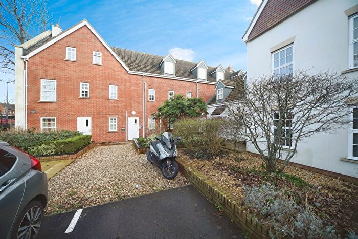 1 Bedroom Flat For Sale In Horsepond Lane, Bridgwater, TA6