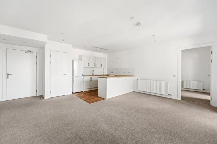 2 Bedroom Flat To Rent In Southway, Wembley, HA9