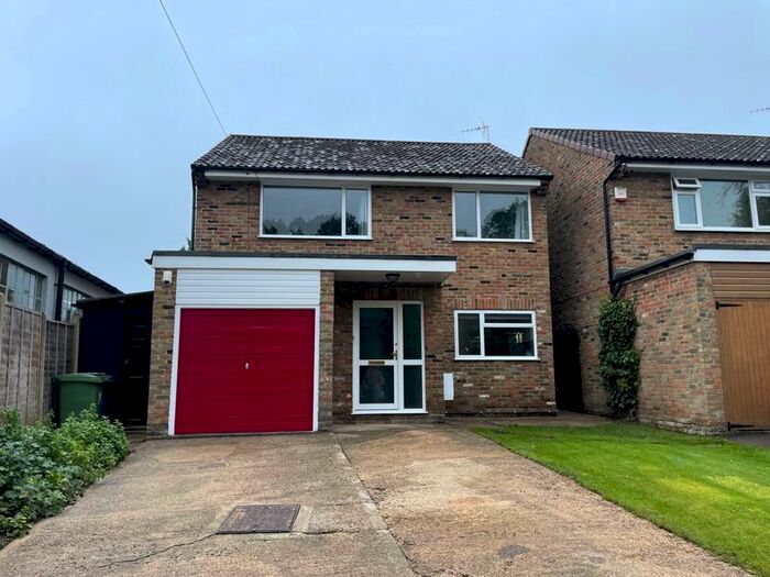 4 Bedroom Property To Rent In Wycombe Road, Stokenchurch, High Wycombe, HP14