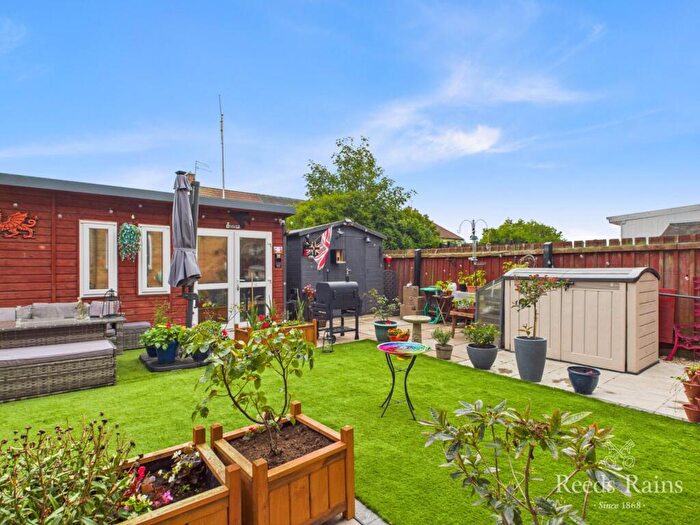 3 Bedroom End Of Terrace House For Sale In Wexford Avenue, Hull, East Riding Of Yorkshire, HU9