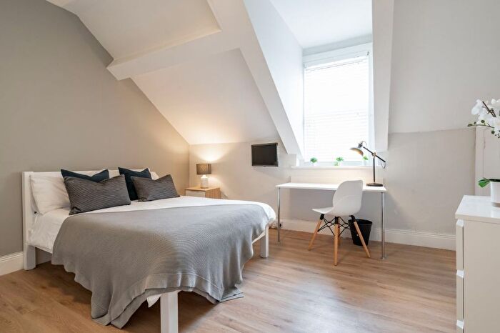 3 Bedroom Terraced House To Rent In Jesmond Road, Newcastle, NE2