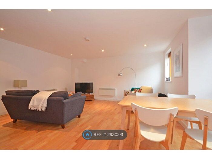 1 Bedroom Flat To Rent In Stonhouse Street, Clapham, SW4