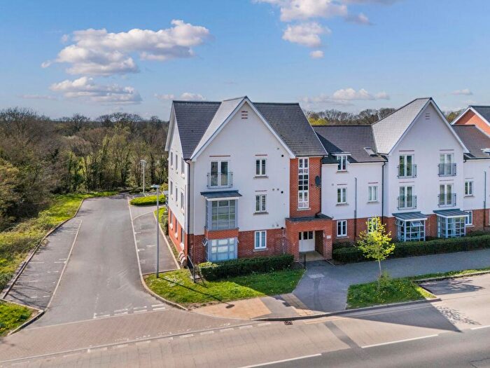 1 Bedroom Apartment For Sale In William Heelas Way, Wokingham, RG40