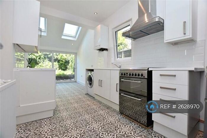 1 Bedroom Flat To Rent In Manor Road, London, SE25
