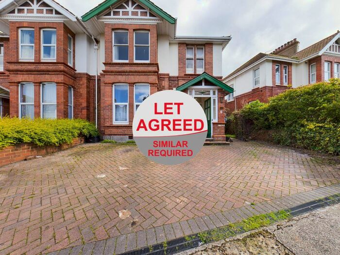 3 Bedroom Flat To Rent In Elmsleigh Park, Paignton, TQ4