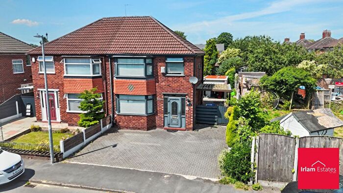 3 Bedroom Semi-Detached House For Sale In Parkstone Road, Irlam, M44