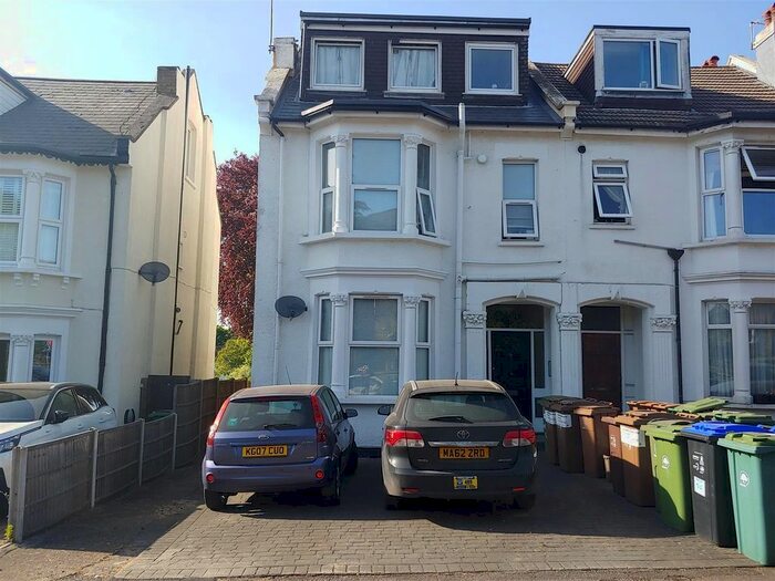 Studio To Rent In Cedar Road, Sutton, SM2