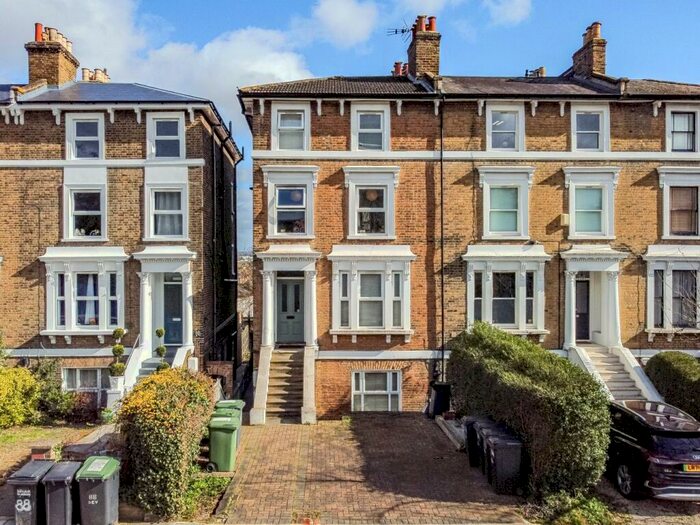 1 Bedroom Flat To Rent In Devonshire Road, Forest Hill, SE23