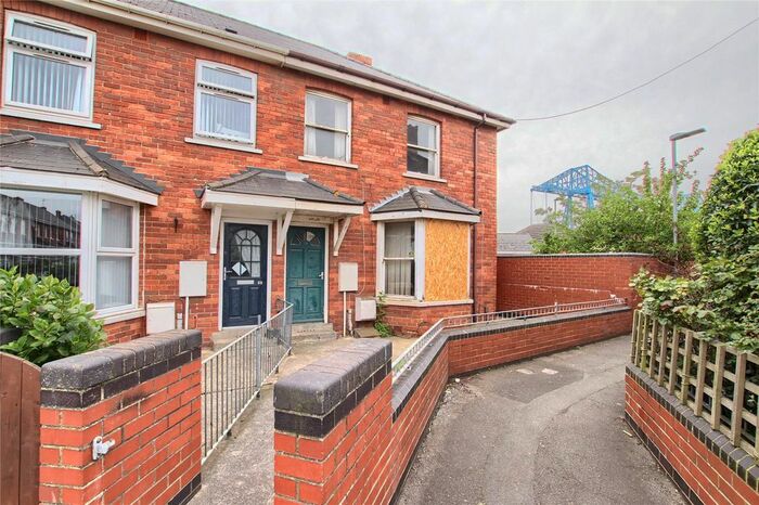 3 Bedroom End Of Terrace House For Sale In Samphire Street, Middlesbrough, TS2