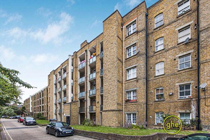 1 Bedroom Flat For Sale In Hayles Building, Elephant And Castle, London, SE11
