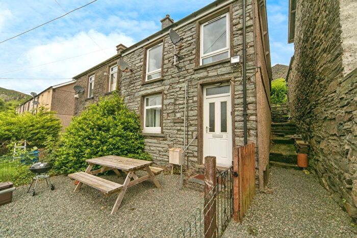 3 Bedroom Semi-Detached House For Sale In Bryn Tegai, Blaenau Ffestiniog, Gwynedd, LL41