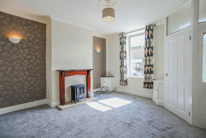 2 Bedroom Terraced House To Rent In Burnley Road, Briercliffe, Burnley BB10