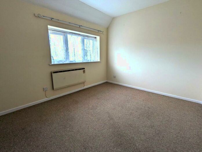 2 Bedroom Apartment To Rent In Trinity Mews, Bury St Edmunds, IP33