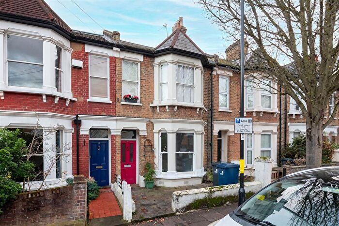 1 Bedroom Flat To Rent In Meon Road, London, W3