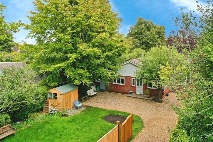 3 Bedroom Bungalow For Sale In Aldworth Road, Upper Basildon, Reading, Berkshire, RG8
