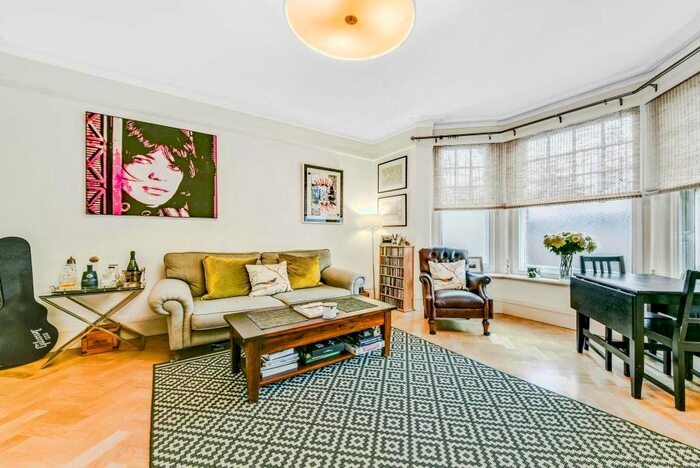 2 Bedroom Flat To Rent In Kenilworth Court, Lower Richmond Road, London, SW15