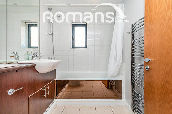 2 Bedroom Flat To Rent In The Metropolitan, Redcliff Backs, Bristol, BS1