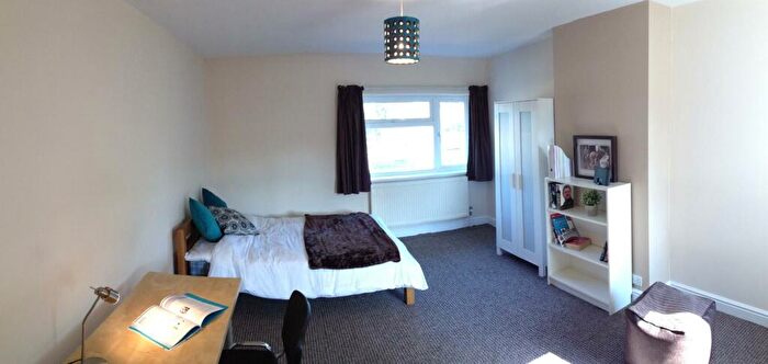 5 Bedroom Terraced House To Rent In *£pppw Excl Bills * Bed On Middleton Boulevard, Nottingham, - Uon, NG8