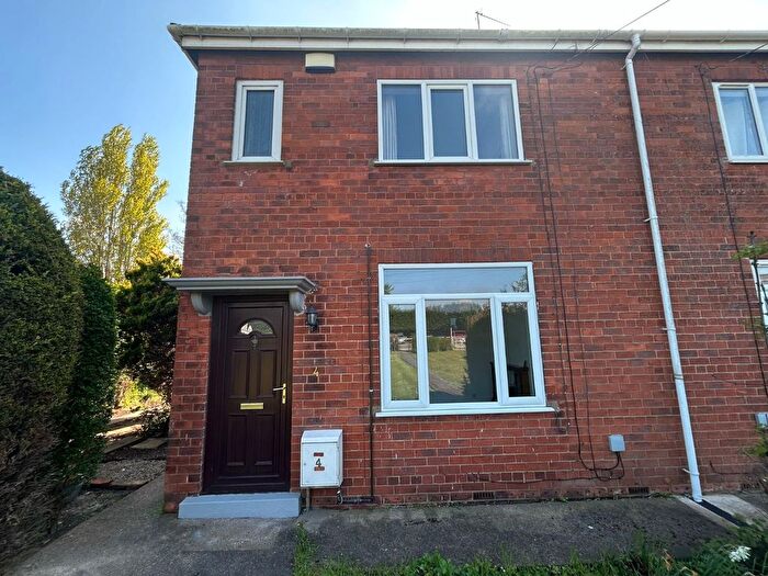 3 Bedroom End Of Terrace House To Rent In Prescott Avenue, Brough, East Yorkshire, HU15