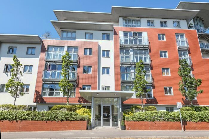 2 Bedroom Apartment To Rent In Woking, Surrey, GU22